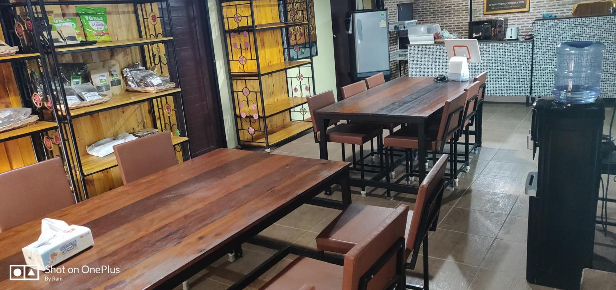 Manu V House Hotel Ayutthaya Bagian luar foto