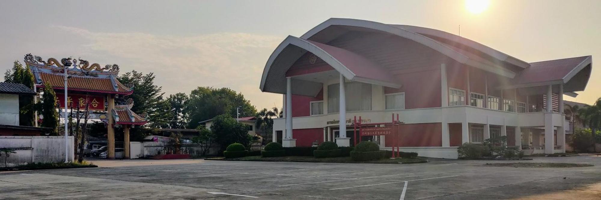Manu V House Hotel Ayutthaya Bagian luar foto