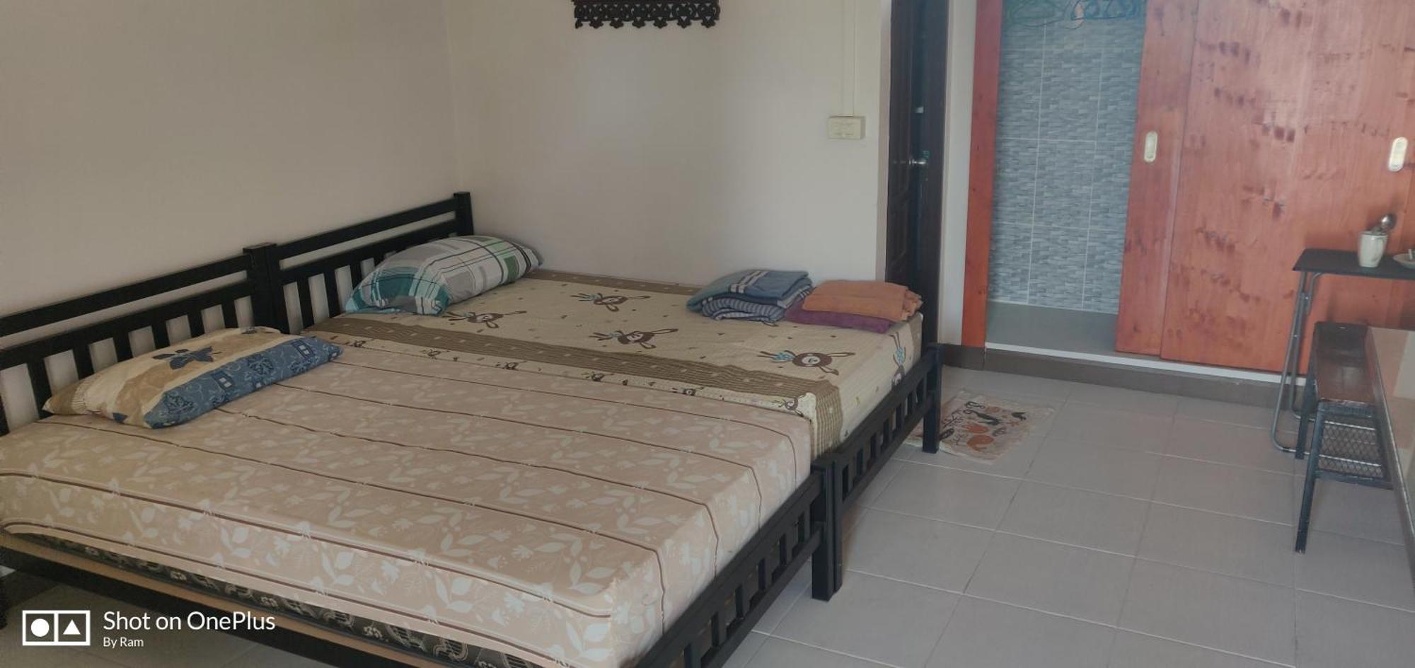 Manu V House Hotel Ayutthaya Bagian luar foto
